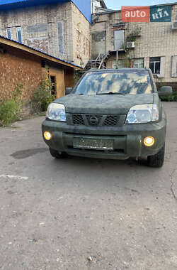 Внедорожник / Кроссовер Nissan X-Trail 2004 в Краматорске