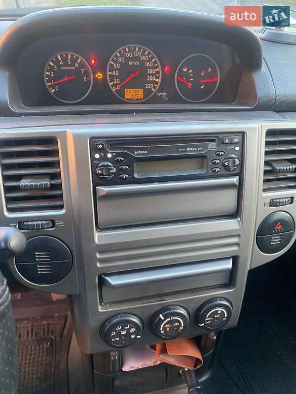 Внедорожник / Кроссовер Nissan X-Trail 2006 в Львове