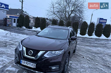 Внедорожник / Кроссовер Nissan X-Trail 2020 в Умани