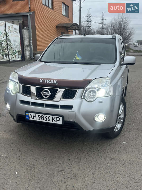 Внедорожник / Кроссовер Nissan X-Trail 2011 в Днепре