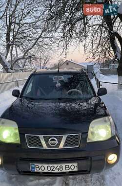 Внедорожник / Кроссовер Nissan X-Trail 2004 в Лановцах