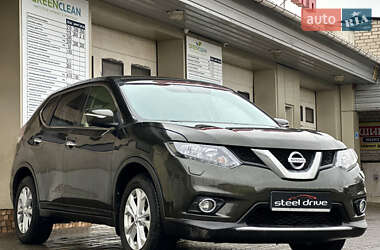 Внедорожник / Кроссовер Nissan X-Trail 2017 в Николаеве