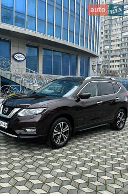 Внедорожник / Кроссовер Nissan X-Trail 2020 в Черноморске
