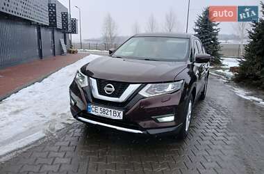 Внедорожник / Кроссовер Nissan X-Trail 2017 в Черновцах