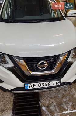 Внедорожник / Кроссовер Nissan X-Trail 2017 в Днепре