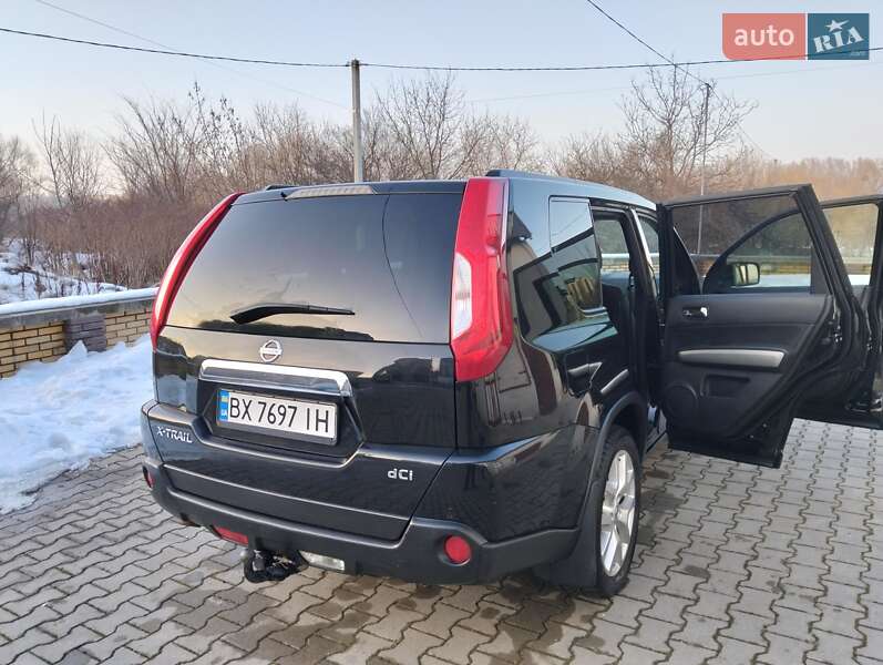 Внедорожник / Кроссовер Nissan X-Trail 2010 в Хмельницком
