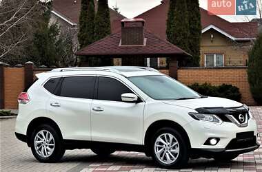 Позашляховик / Кросовер Nissan X-Trail 2016 в Дніпрі