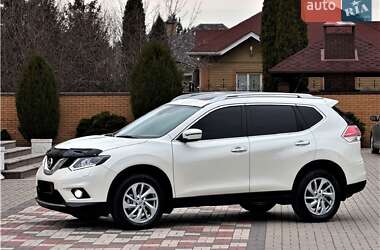 Позашляховик / Кросовер Nissan X-Trail 2016 в Дніпрі