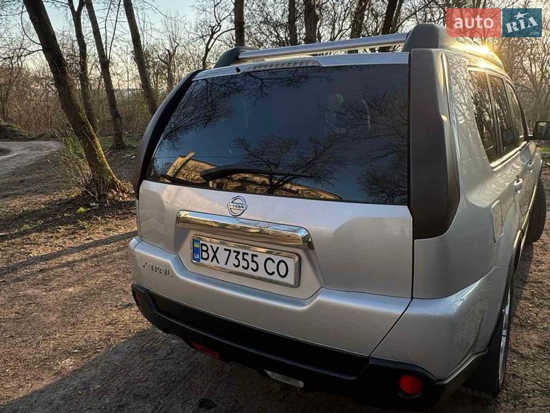 Внедорожник / Кроссовер Nissan X-Trail 2011 в Каменец-Подольском