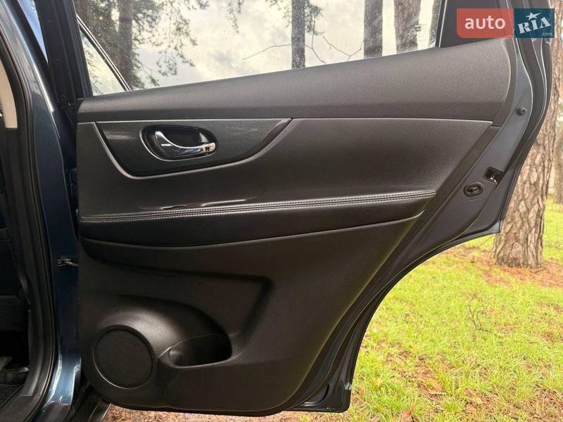 Внедорожник / Кроссовер Nissan X-Trail 2016 в Ахтырке