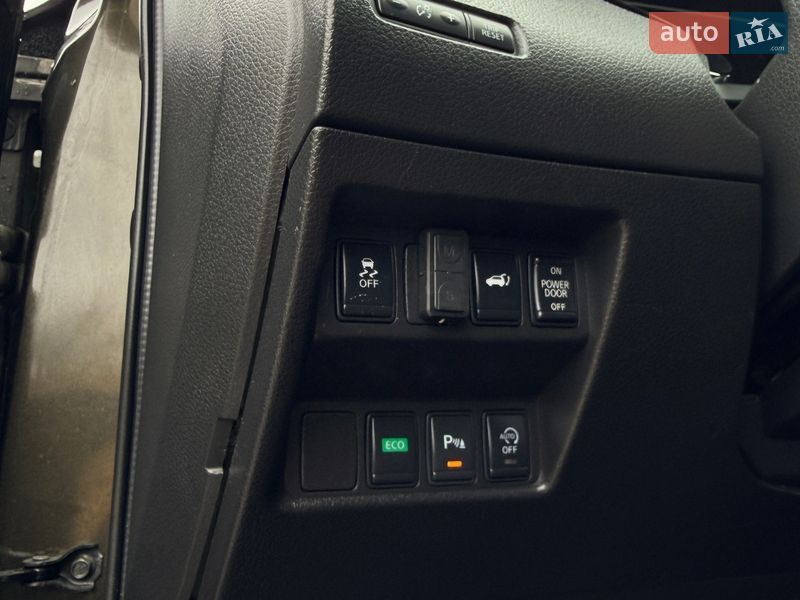 Внедорожник / Кроссовер Nissan X-Trail 2015 в Кропивницком