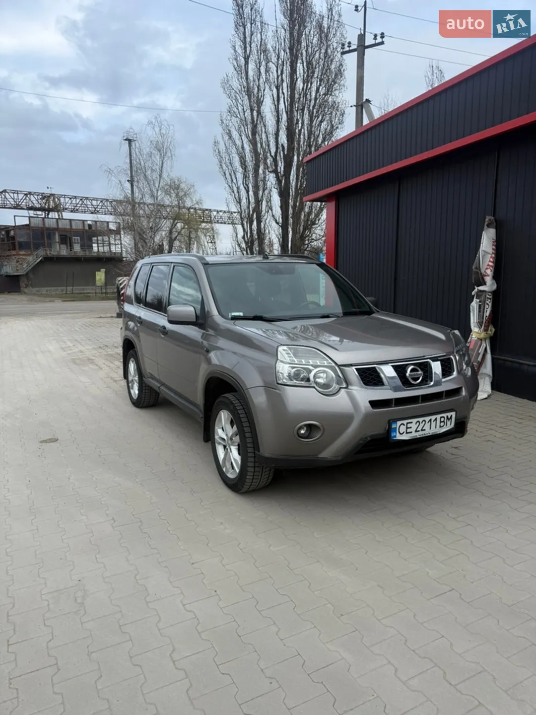 2011 Nissan X-Trail - фото 1