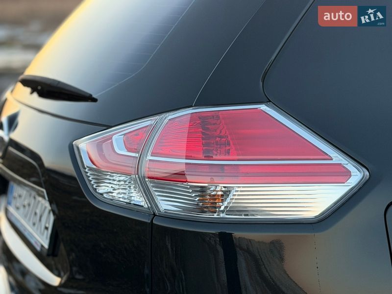 Внедорожник / Кроссовер Nissan X-Trail 2017 в Виннице