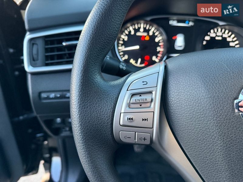 Внедорожник / Кроссовер Nissan X-Trail 2017 в Виннице