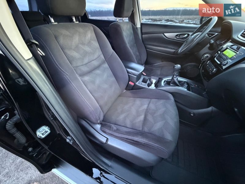 Внедорожник / Кроссовер Nissan X-Trail 2017 в Виннице