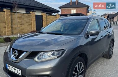 Внедорожник / Кроссовер Nissan X-Trail 2016 в Шептицькому