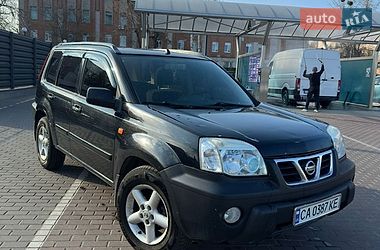 Внедорожник / Кроссовер Nissan X-Trail 2002 в Черкассах