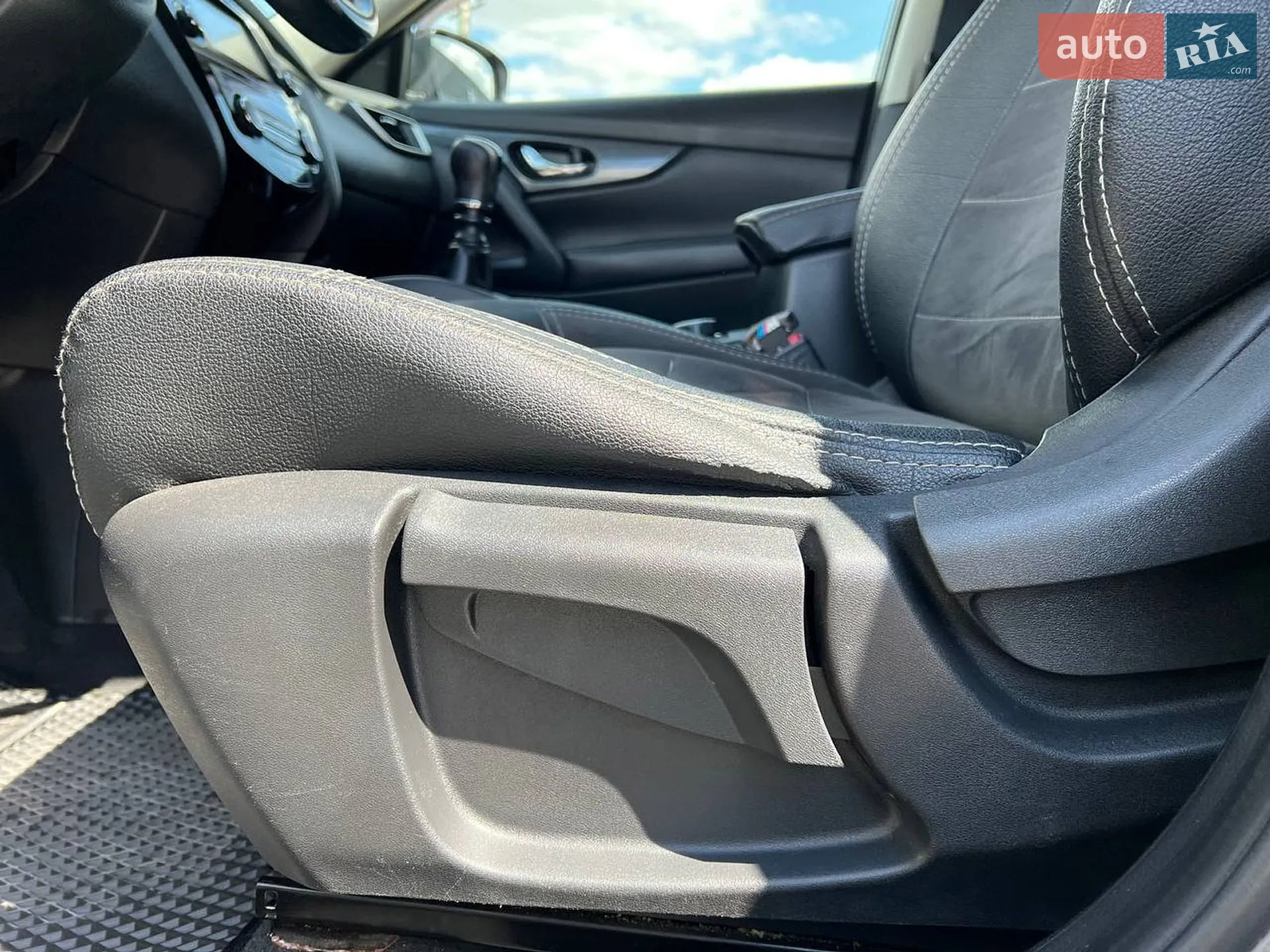 2015 Nissan X-Trail - мініатюра 21