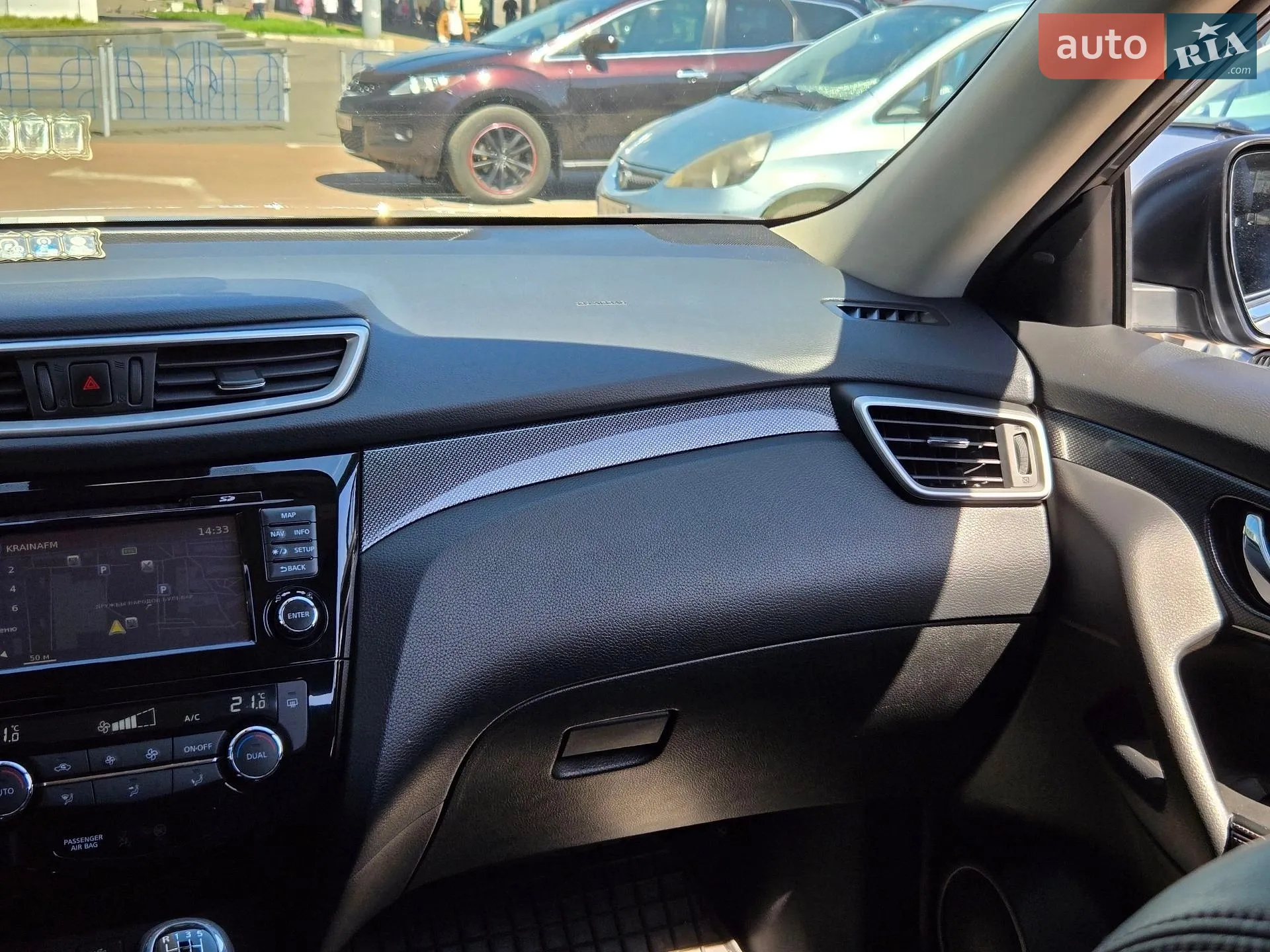 2016 Nissan X-Trail - мініатюра 16