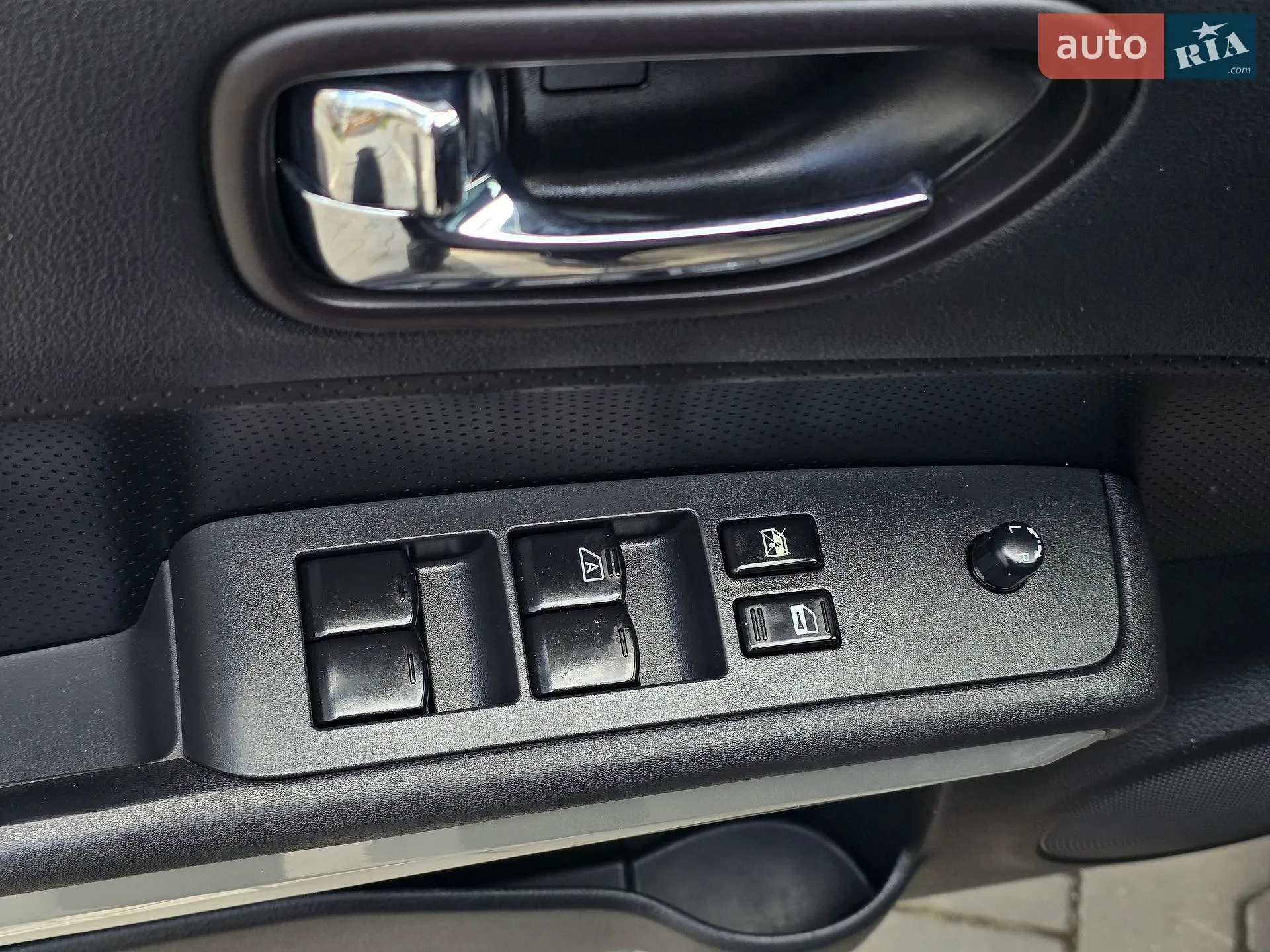 2010 Nissan X-Trail - мініатюра 38