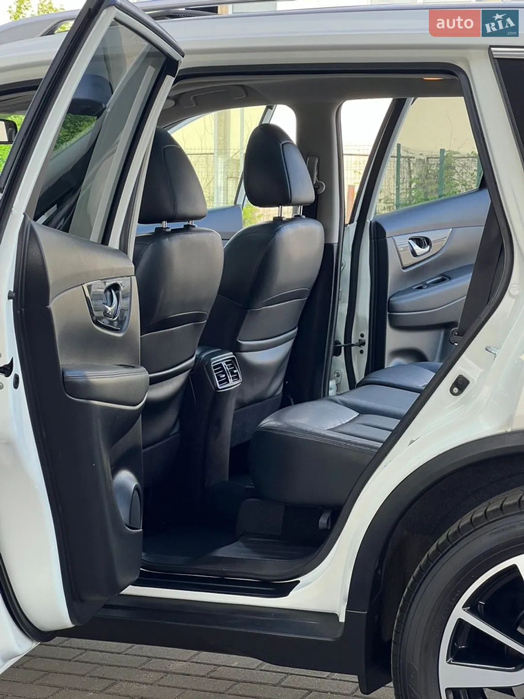 2017 Nissan X-Trail - мініатюра 30