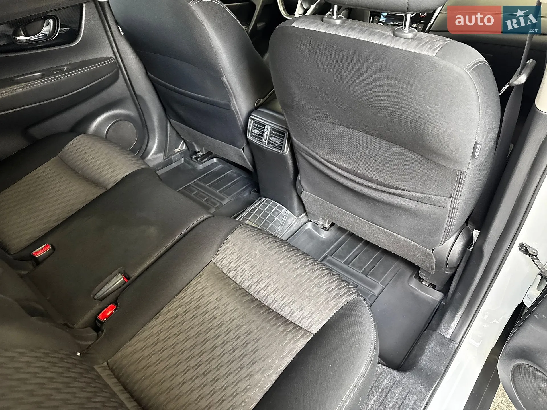 2021 Nissan X-Trail - мініатюра 33