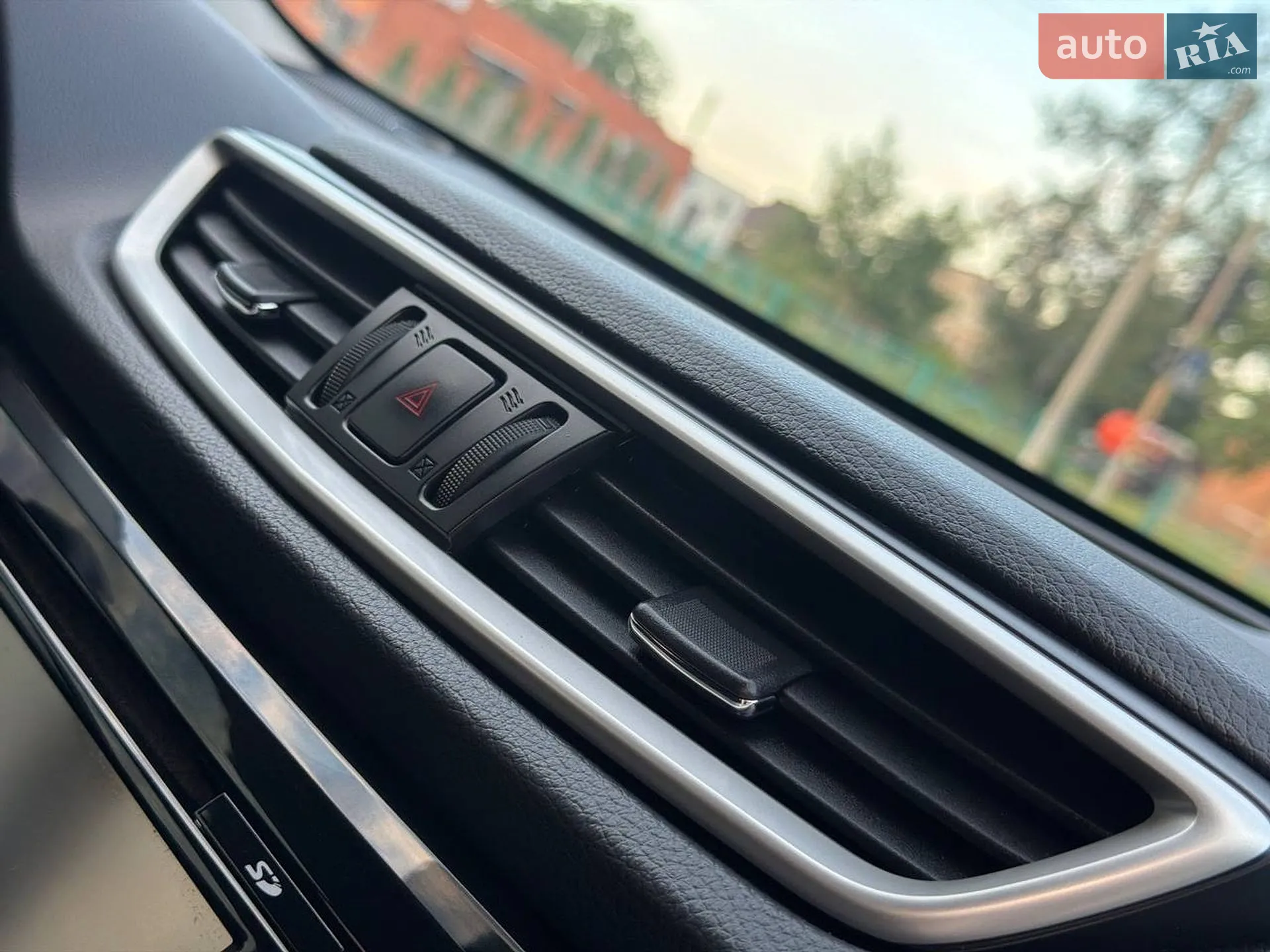2017 Nissan X-Trail - мініатюра 47