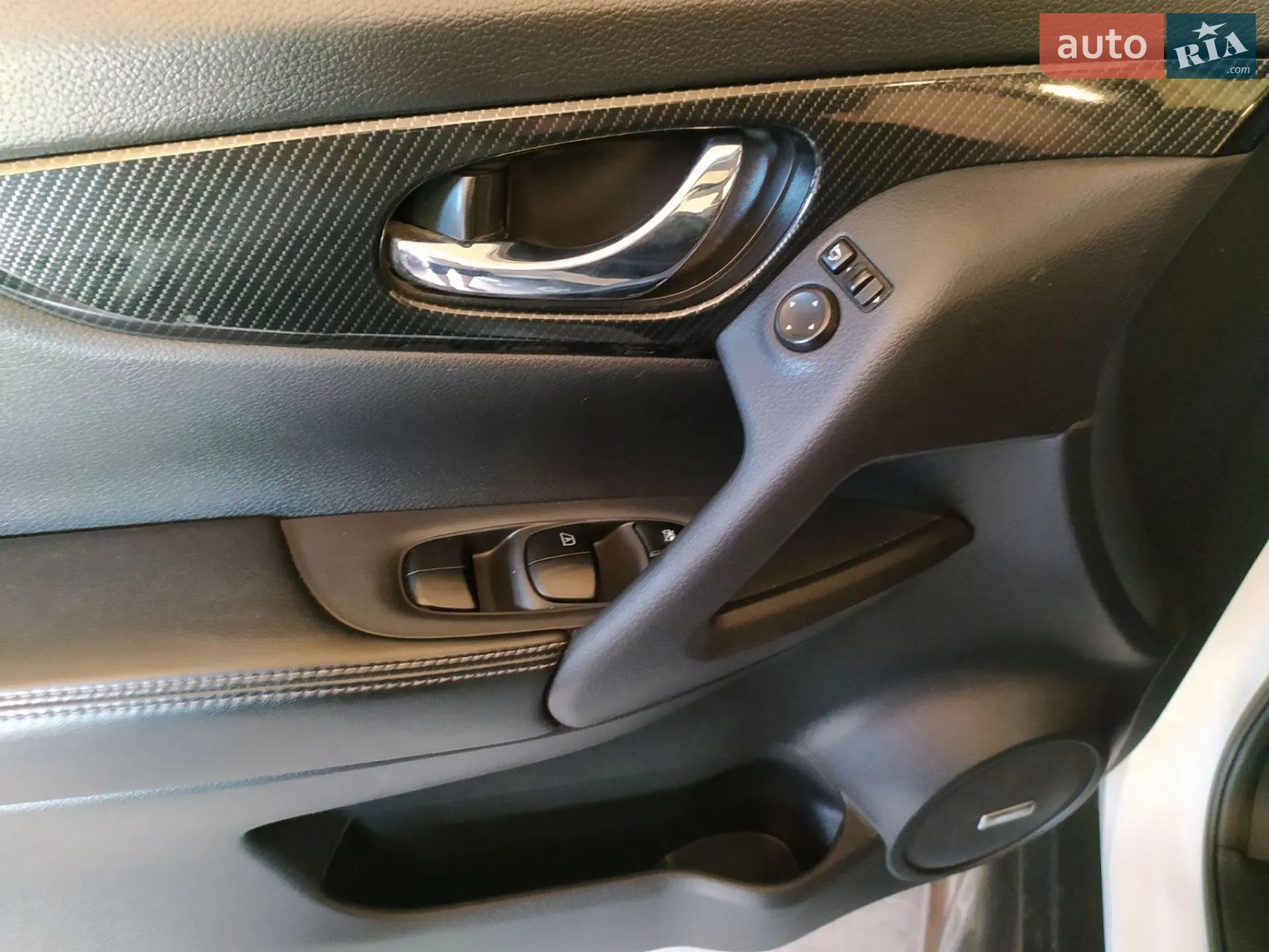 2017 Nissan X-Trail - мініатюра 2