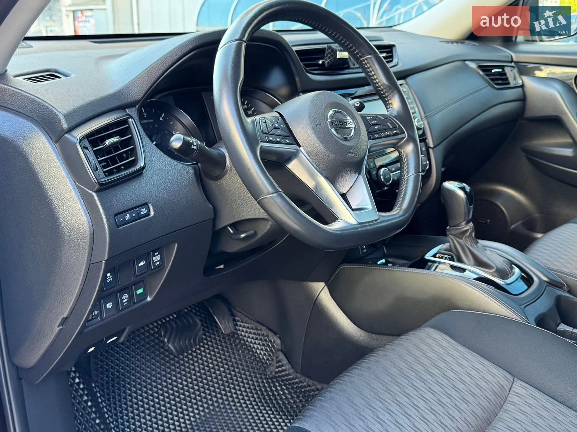 2020 Nissan X-Trail - мініатюра 26