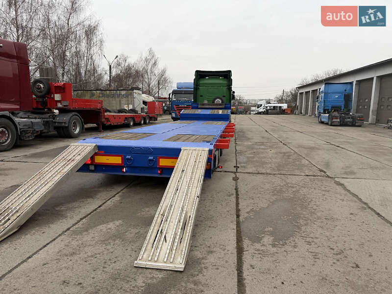 Низкорамная платформа Nooteboom OSD 2006 в Черновцах