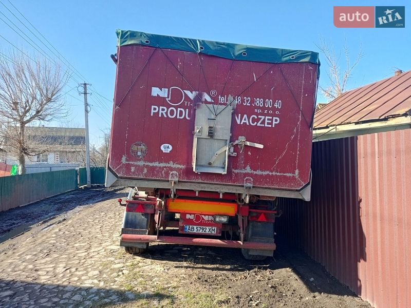 Зерновоз - полуприцеп Novatrail SKI 2003 в Виннице