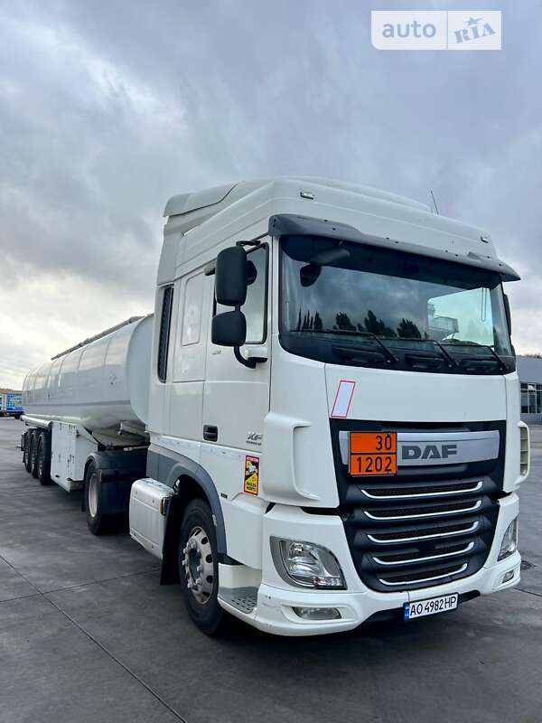 Цистерна напівпричіп NUOVA Ma.Na.Ro. 2010 в Києві