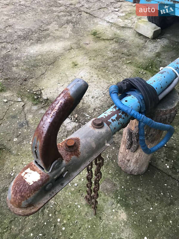 Бортовий напівпричіп ОДАЗ 8144 1993 в Усатове