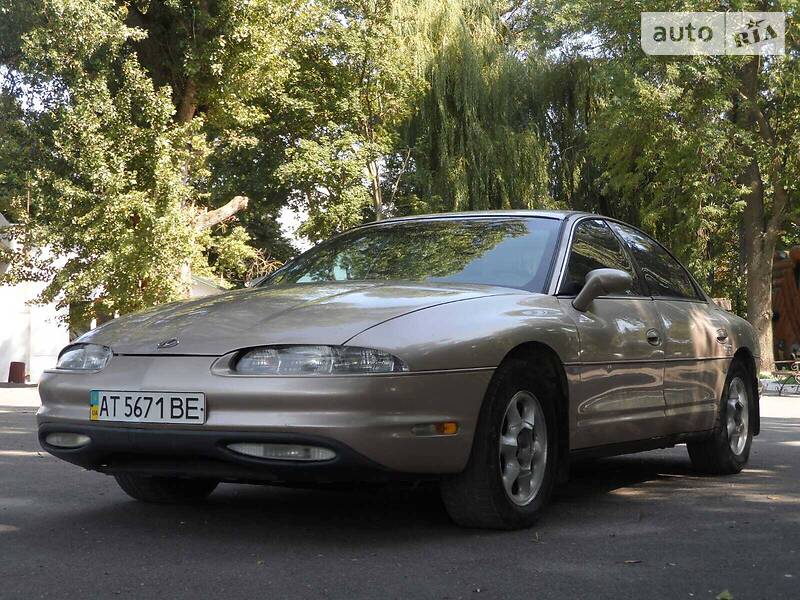 Седан Oldsmobile Aurora 1997 в 