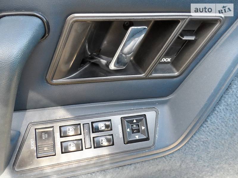 Седан Oldsmobile Cutlass 1993 в Днепре