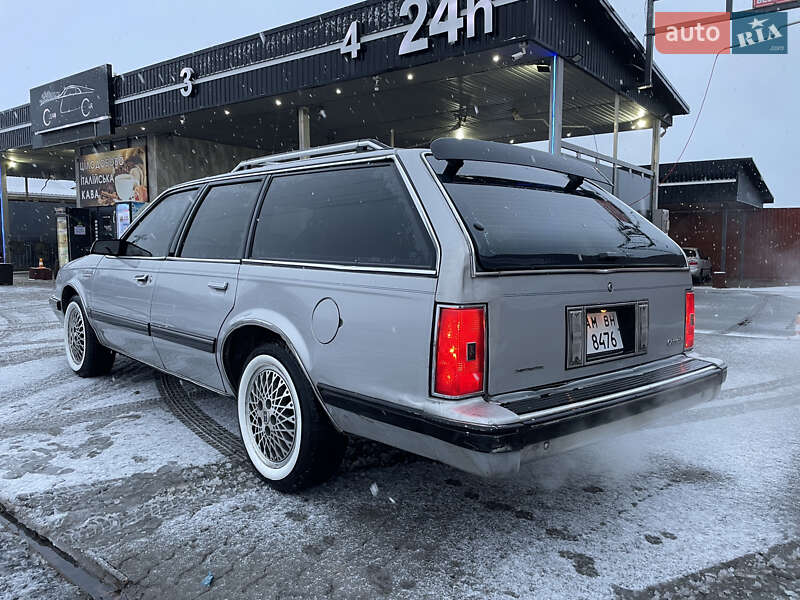 Универсал Oldsmobile Cutlass 1988 в Тульчине