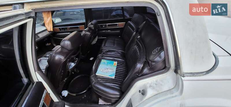 Седан Oldsmobile Ninety Eidht 1986 в Киеве