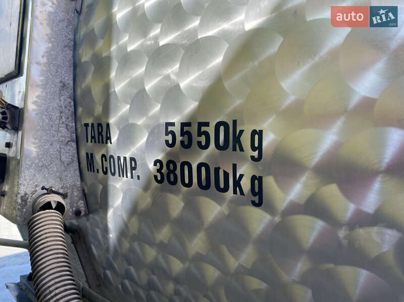 Цистерна напівпричіп OMT 3SCO1 2006 в Коломиї