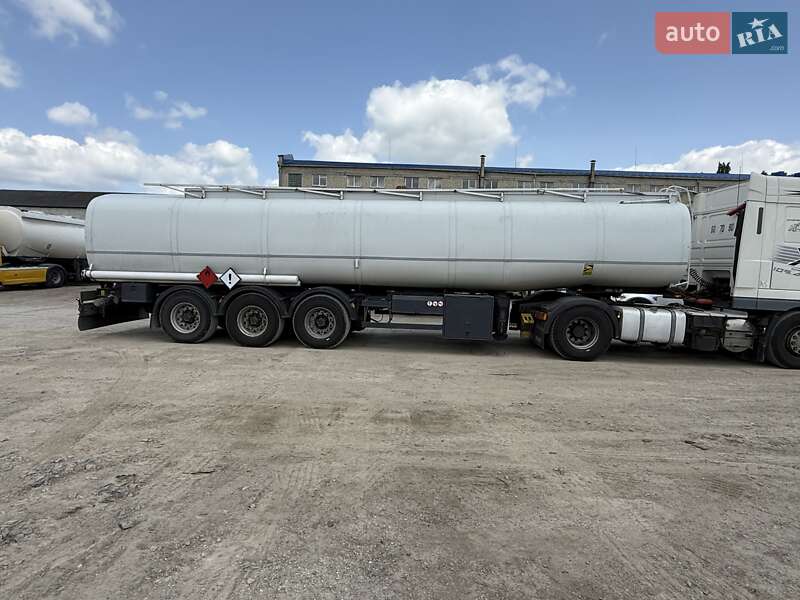 Цистерна напівпричіп OMT 3SCO1 1997 в Тернополі