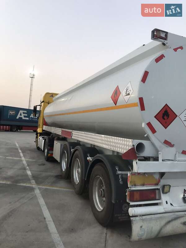 Цистерна напівпричіп OMT 42000 2015 в Кропивницькому