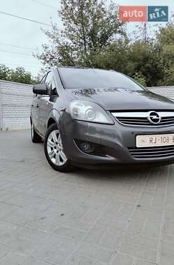 Минивэн Opel 1.8 Liter 2012 в 