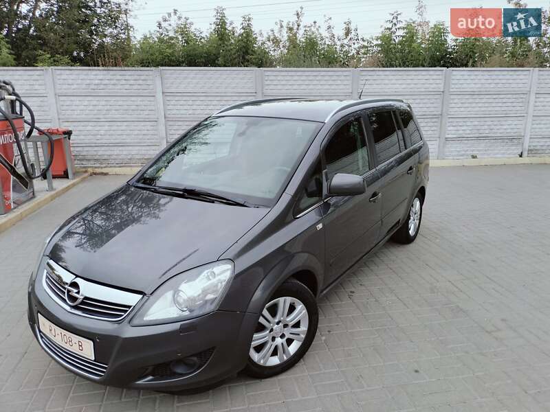 Минивэн Opel 1.8 Liter 2012 в Ровно