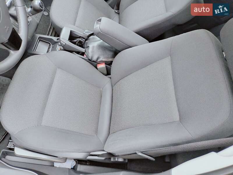Минивэн Opel 1.8 Liter 2012 в Ровно