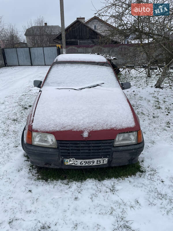 Седан Opel 1900 1970 в Львові фото 6 Седан Opel 1900 1970 в Львові