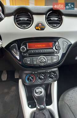 Хэтчбек Opel Adam 2013 в 