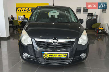 Хэтчбек Opel Agila 2008 в 