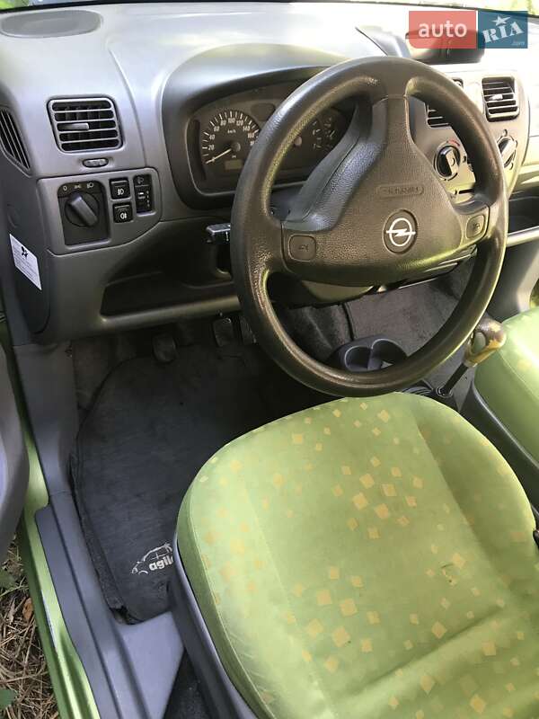 Микровэн Opel Agila 2000 в Ужгороде