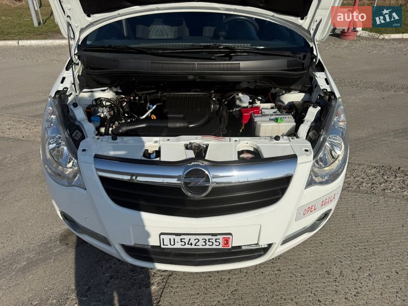 Хэтчбек Opel Agila 2011 в Ужгороде