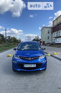 Седан Opel Ampera-e 2019 в Новограде-Волынском
