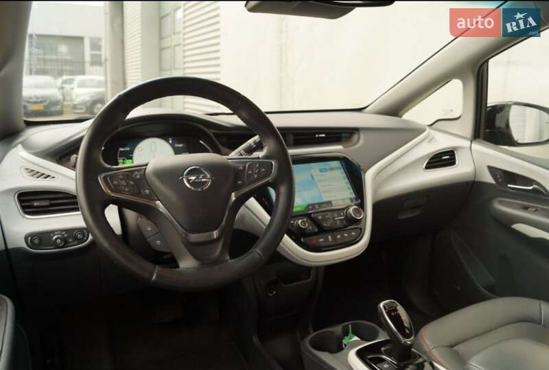 Хетчбек Opel Ampera-e 2018 в Львові
